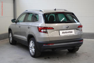 Škoda Karoq (2018) 2.0 TDi 4x4, ČR, Style, DSG - náhled 4