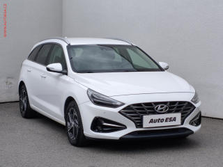 Hyundai i30 1.6 CRDi, Smart, LED, kamera