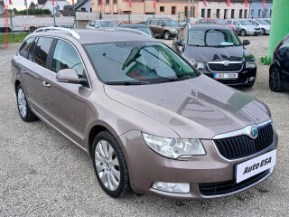 �koda Superb 2.0TDi, DSG, v�h�ev sed.