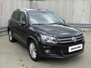 Volkswagen Tiguan 2.0 TDi 4x4, servis.kniha, AC