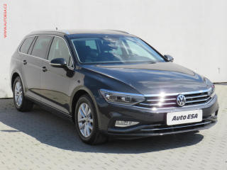 Volkswagen Passat 2.0 TDi, LED, navi, TZ