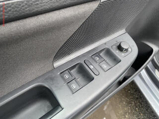 Volkswagen Golf (2012) 1.2 TSi, Match, +ALU - náhled 13