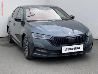 �koda Octavia 2.0 TDi, 1.maj,�R, Style