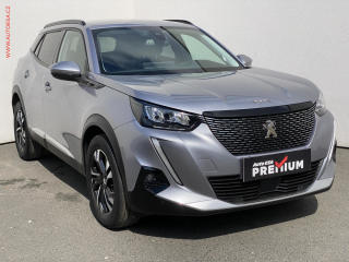 Peugeot 2008 1.2 PT, GT, LED, navi