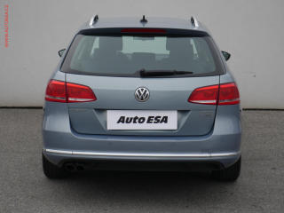 Volkswagen Passat (2012) 2.0 TDi, AC, temp - náhled 5