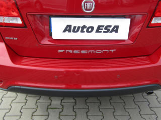 Fiat Freemont (2016) 2.0 JTD 4x4, 7míst, AT, navi - náhled 22
