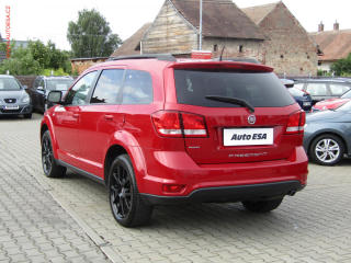 Fiat Freemont (2016) 2.0 JTD 4x4, 7míst, AT, navi - náhled 6