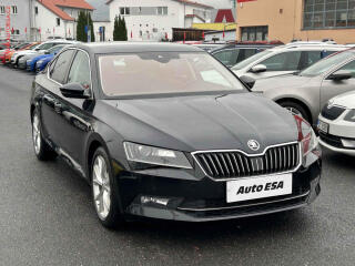 �koda Superb 2.0 TSI 4x4, 2.maj,�R, STK6