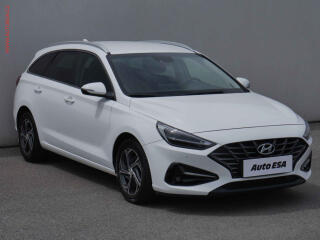 Hyundai i30 1.5 T-GDi, 1.maj,�R, Navi