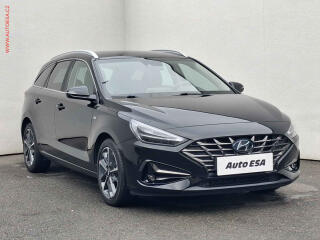 Hyundai i30 1.5 i, 1.maj,�R, LED, park.