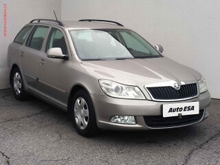 �koda Octavia 2.0 TDi, �R, AC, TZ