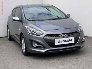Hyundai i30 1.4 CVVT, AC, park.�idla