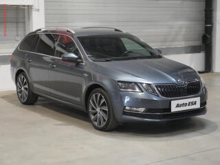 �koda Octavia 2.0TSi, �R, L&K, DSG, LED
