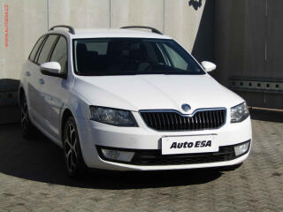 �koda Octavia 1.6 TDi, �R, LED, AC