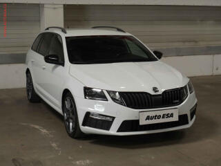 �koda Octavia 2.0TSi, Navi, LED