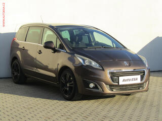 Peugeot 5008 2.0HDi, 1.maj, AT, TZ, xenon