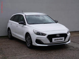 Hyundai i30 1.4 T-GDi, R, AC, park