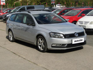 Volkswagen Passat 1.6TDi, AC, vhev sed