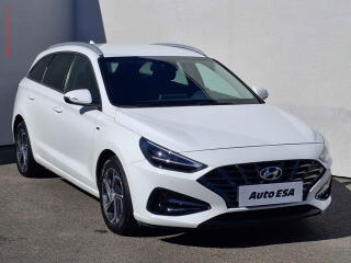 Hyundai i30 1.5 T-GDi 48V MHEV, 1.maj,�R