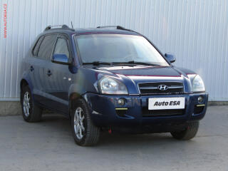Hyundai Tucson 2.0 CRDi 4x4, AC, ta�n�