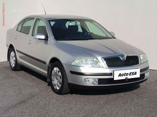 �koda Octavia 1.6MPi, AC, park.�idla
