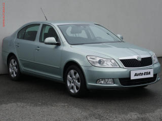 koda Octavia 1.6 MPi, 1.maj,R, Ambiente