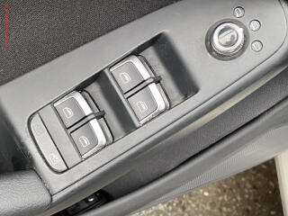 Audi A4 (2014) 2.0 TDi, AC, TZ, bixen - náhled 11