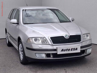 �koda Octavia 2.0 TDi, xenon, autoAC