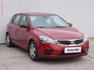 Kia Ceed 1.4i, 2.maj,�R, ta�n�