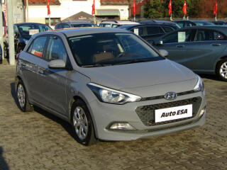 Hyundai i20 1.2i, �R, AC, STK9/27