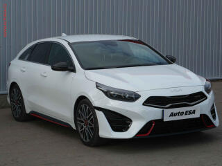 Kia ProCeed 1.6 T-GDi, 1.maj,�R, GT, AT