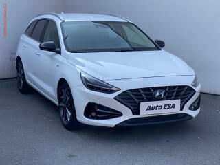Hyundai i30 1.5 TGDi MHEV, 1.maj,�R