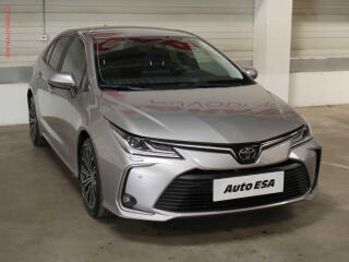 Toyota Corolla 1.6i, �R, servis.kniha, LED