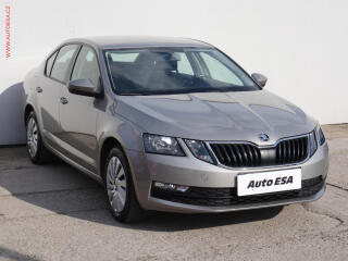 �koda Octavia 1.6 TDi, 1.maj,�R, AC, TZ