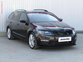 �koda Octavia 2.0 TDi, RS, navi, xenon