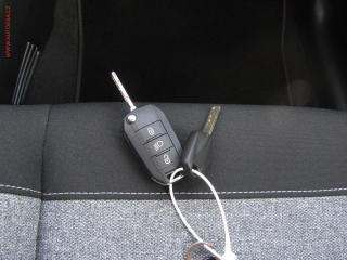 Citroën C3 (2022) 1.2PT, ČR, AC, park.čidla - náhled 17