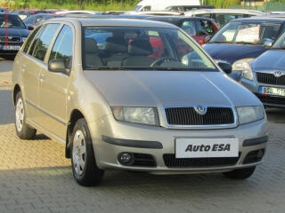 �koda Fabia 1.2i, �R, AC