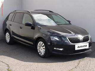 koda Octavia 1.6TDi, DSG, navi, AC