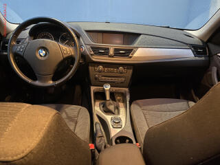 BMW X1 (2010) 2.0d xDrive20d, Bixen, navi - náhled 8