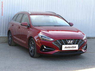 Hyundai i30 1.5 T-GDI, 1.maj,�R, AT