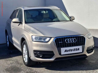Audi Q3 2.0 TDi quattro, �R, AT