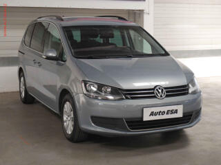 Volkswagen Sharan 2.0 TDi, AC, v�h�ev sed