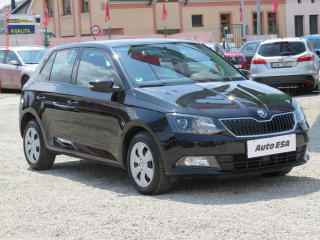 koda Fabia 1.2 TSi, Ambition, park.
