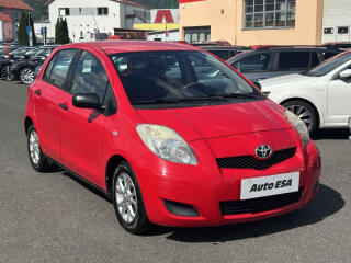 Toyota Yaris 1.0i, �R