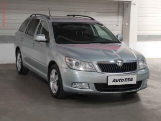 �koda Octavia 1.6 TDi, �R, AAC, tempo