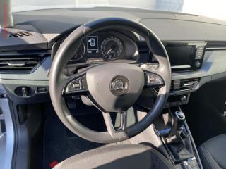 Škoda Scala (2019) 1.6 TDi, LED, park.asist - náhled 14