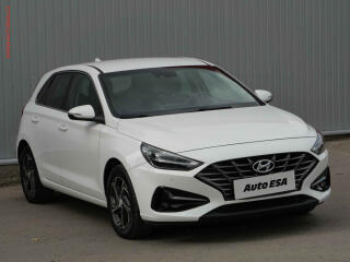 Hyundai i30 1.5i, 1.maj,�R, Smart