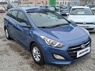 Hyundai i30 1.6CRDi, R, AC, park.idla