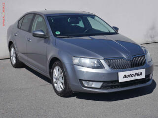 �koda Octavia 1.6 TDi, 2.maj,�R, Elegance