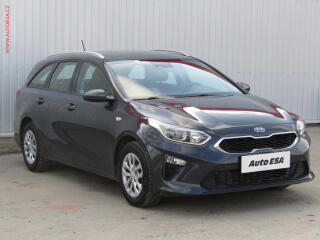 Kia Ceed 1.0 TGDi, �R